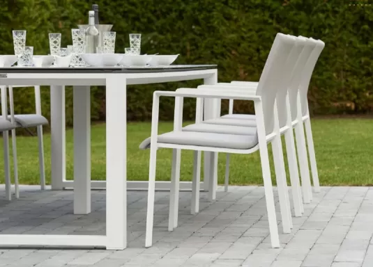 Aluminiowe krzesło ogrodowe SENSE z miękkim wodoodpornym siedziskiem profilowanym