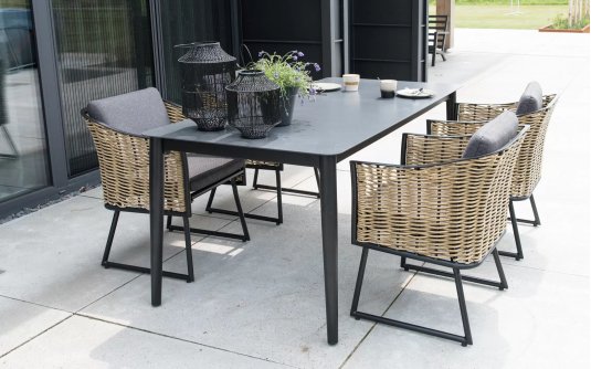 Zestaw stołowy na taras aluminiowo-technorattanowy kolor naturalny SOLAMENTE Zestaw stołowy na taras aluminiowo-technorattanowy kolor naturalny SOLAMENTE